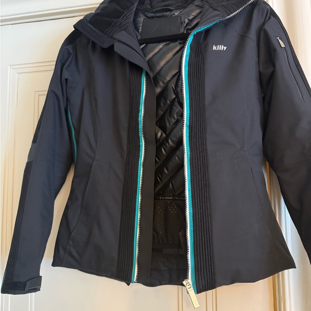 Black Ski Jacket with Full-Length Zipper and Athletic Fit.  NWT